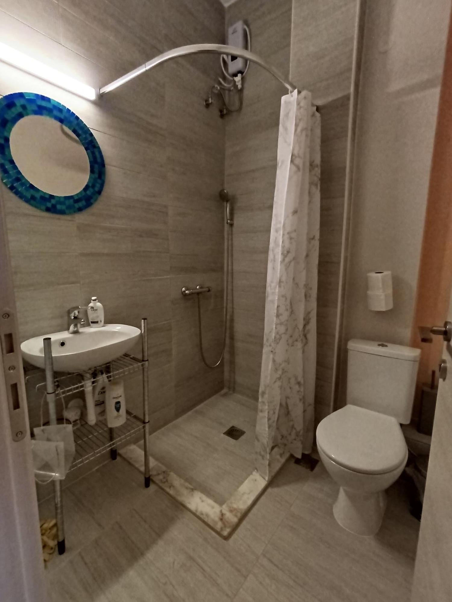 Bubbles & Art Experience Apartment